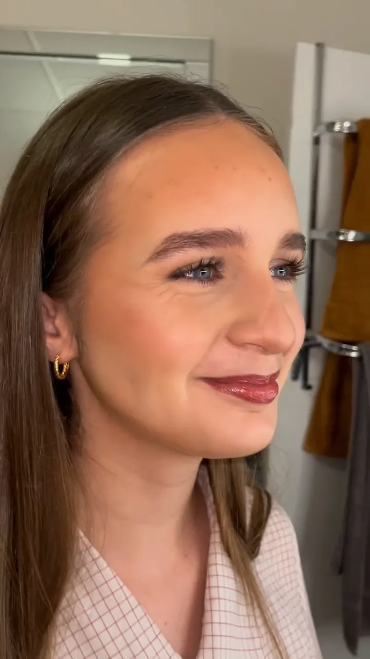 A finished soft glam look from a Maden Beauty lesson